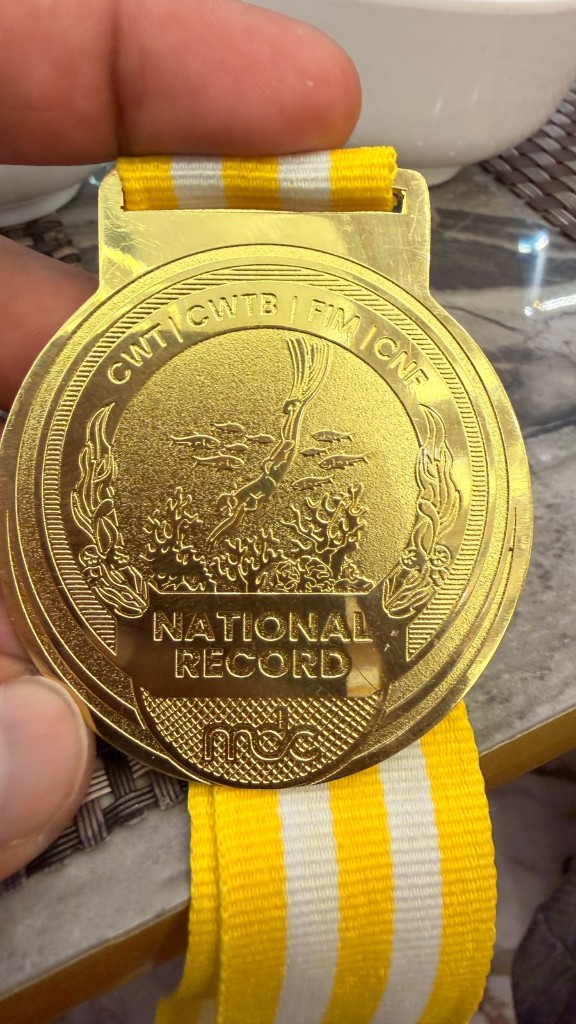 National record medal for CWT, CWTB, FIM and CNF